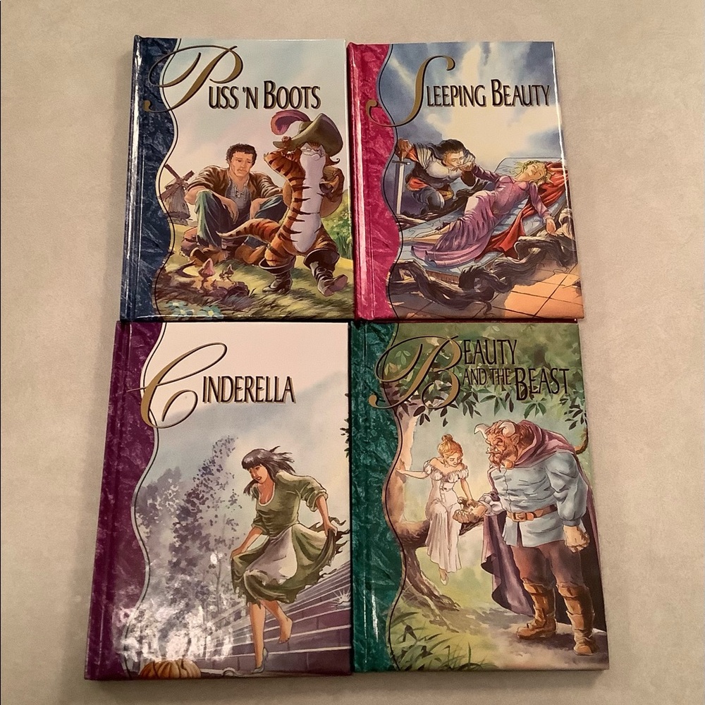 Set/4 Storytime Classics books.